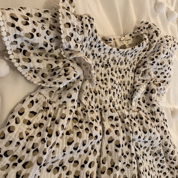 Button up back and ruffle detail 100% cotton dress - Picture 2 of 4